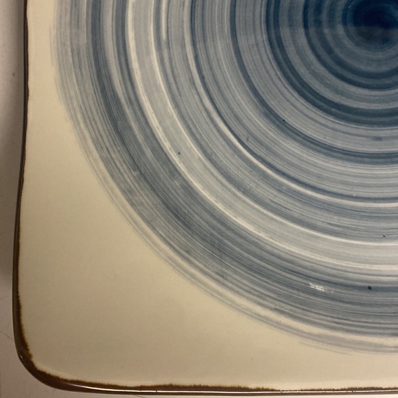 Euro Ceramics Inc Square Dinner Plates Set of Two 10.5”D - Picture 6 of 17